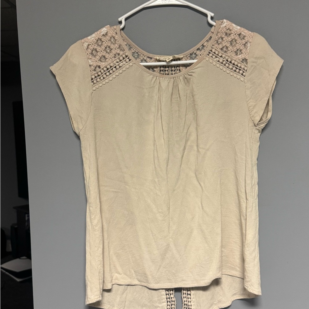 Sweet Wanderer‎ Beige Lace Shoulder Split Back Short Sleeve Top Small Fairycore